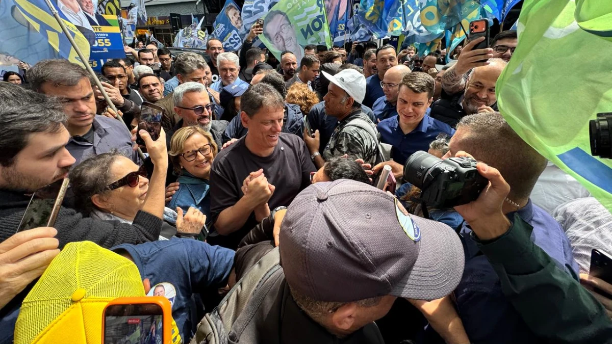 Candidato à reeleição, Tarcísio de Freitas cumpre agenda em SJC nesta manhã (11)