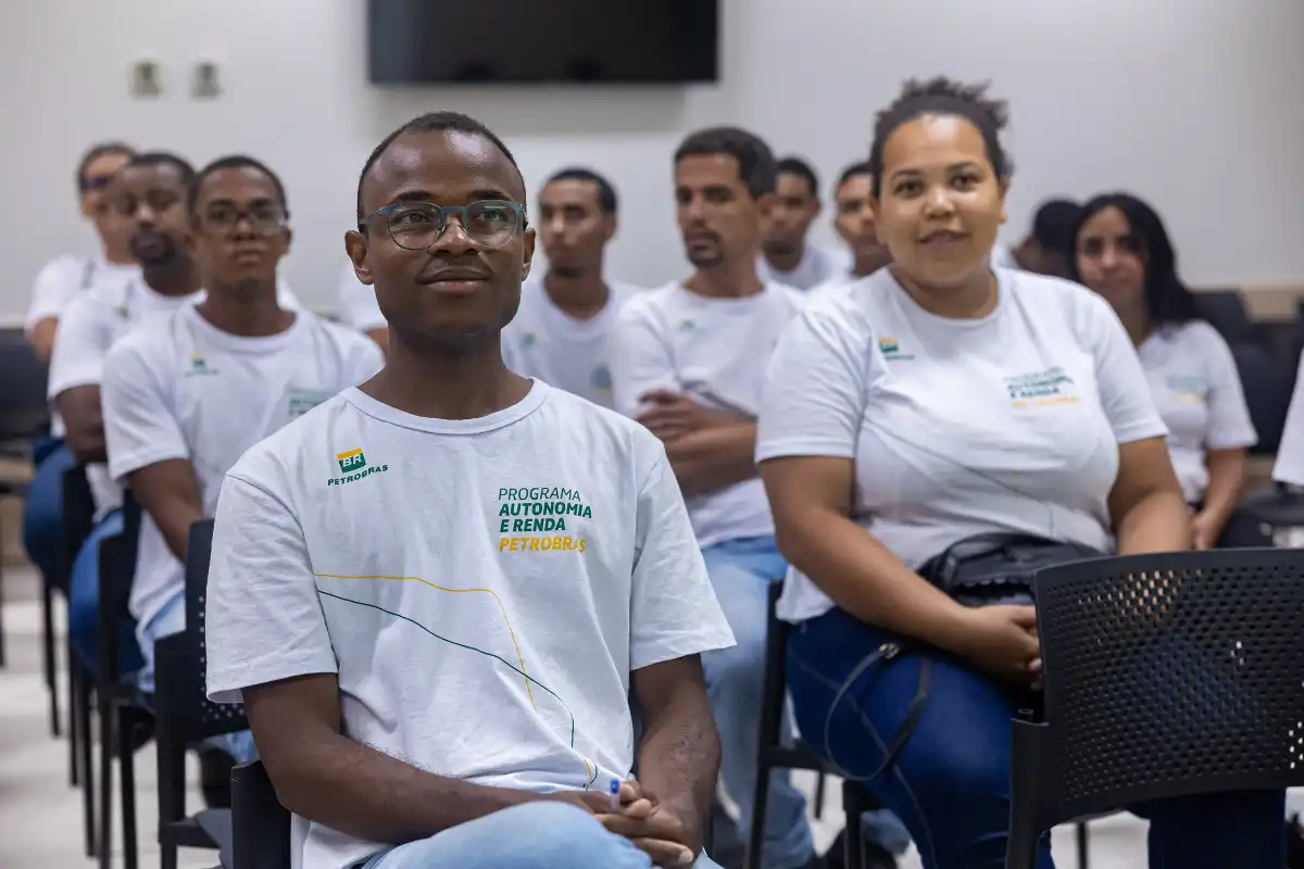 Petrobras abre 150 vagas para cursos técnicos gratuitos em São José dos Campos com bolsa de até R$ 858