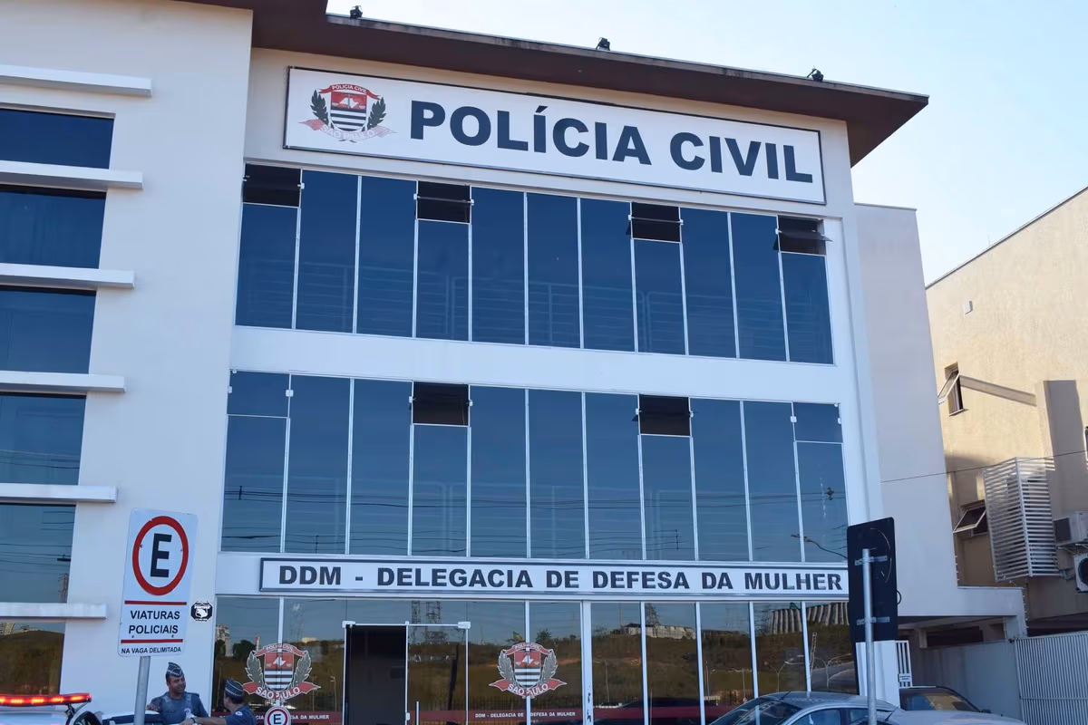 Homem é preso por violência doméstica por agredir irmã no Tatetuba em São José