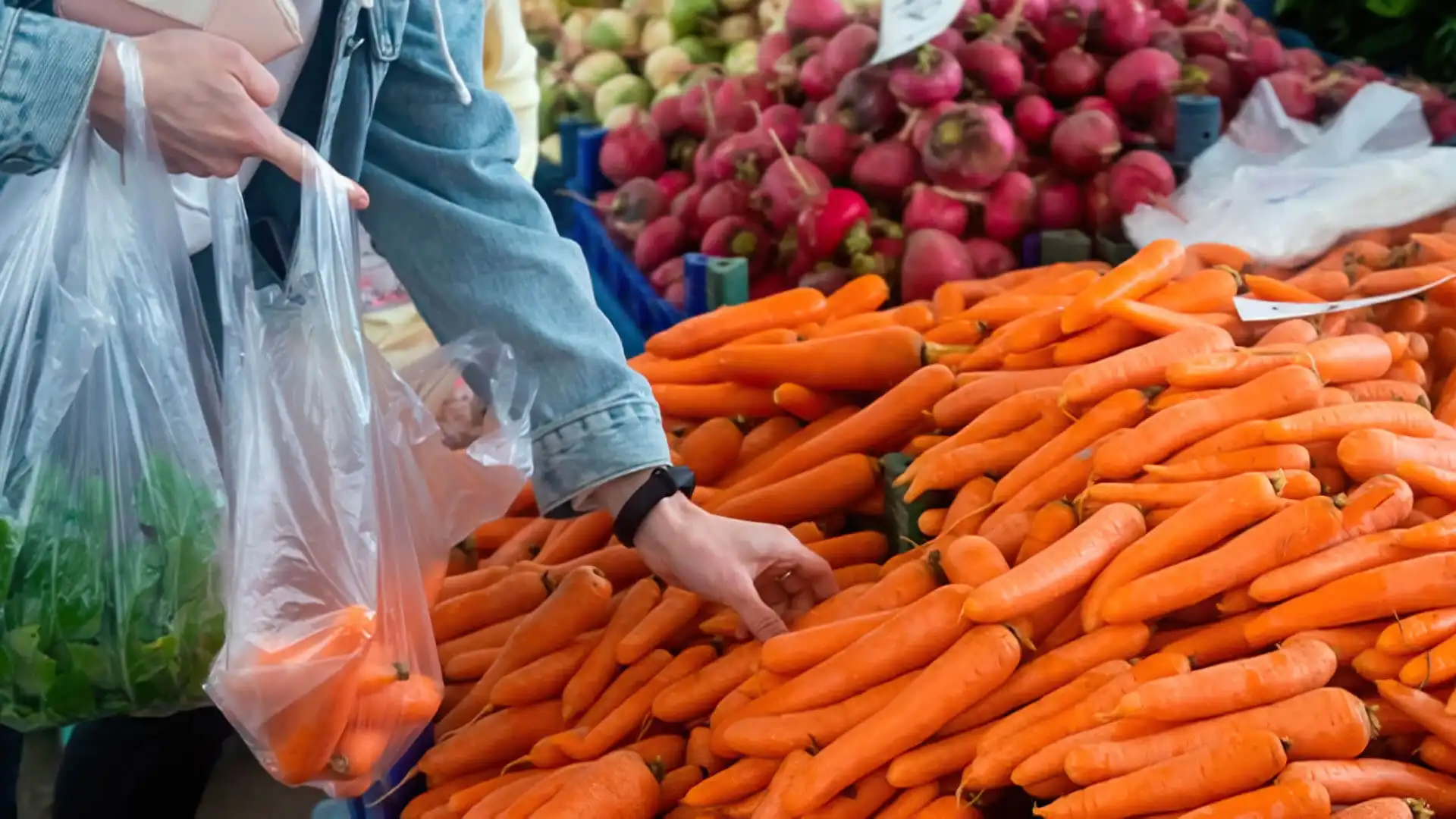 Saiba os alimentos mais caros e mais baratos nos últimos 12 meses, segundo o IBGE