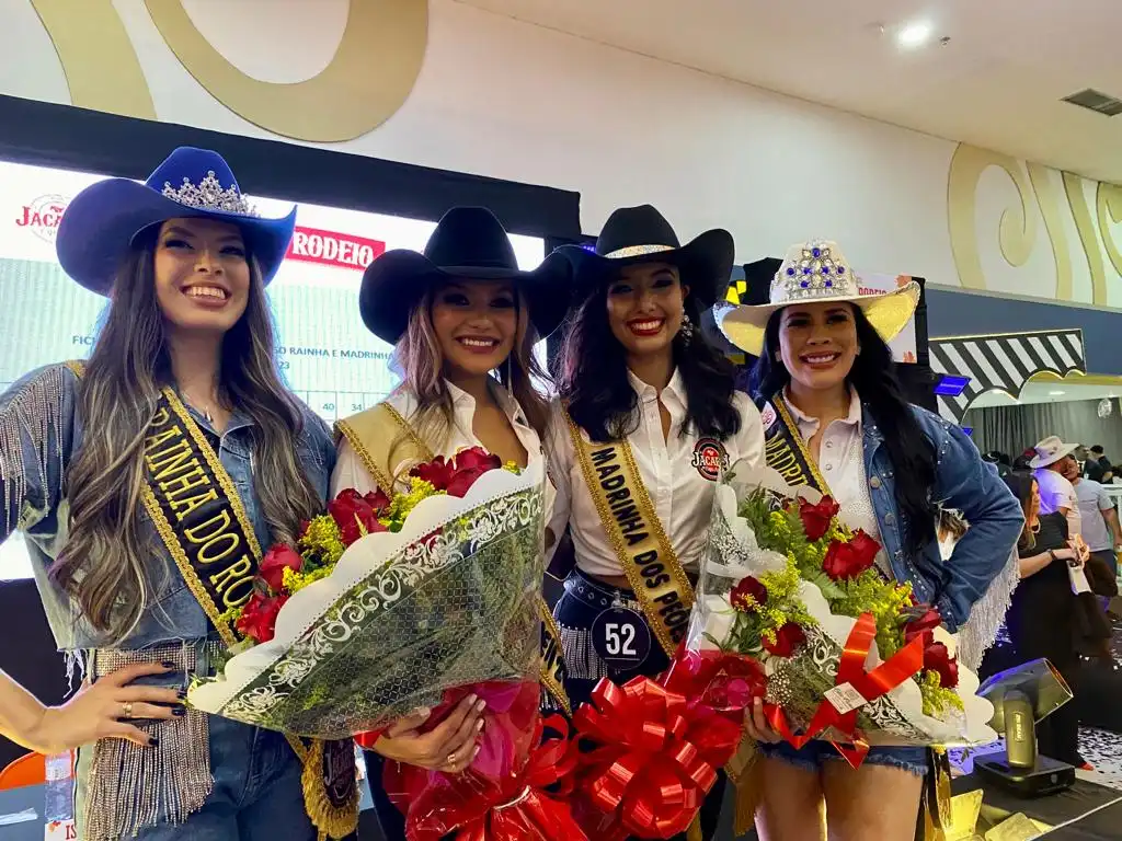 Rainha do Rodeio é coroada pelo Jacareí Expo Agro