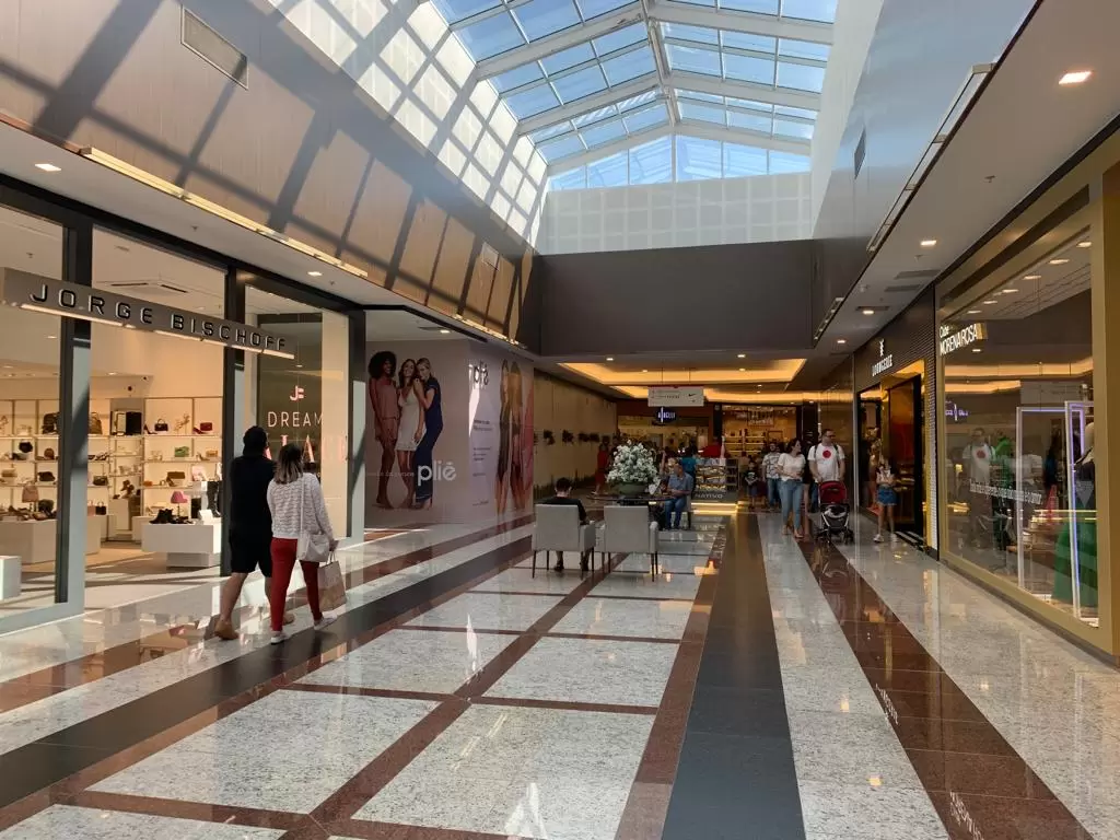 Homem é preso por importunação sexual após expor órgão genital em shopping de São José Dos Campos