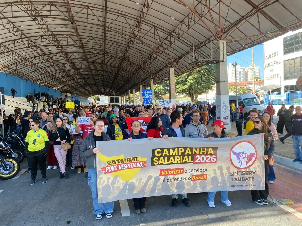 Greve dos servidores de Taubaté já impacta atendimento médico e aulas