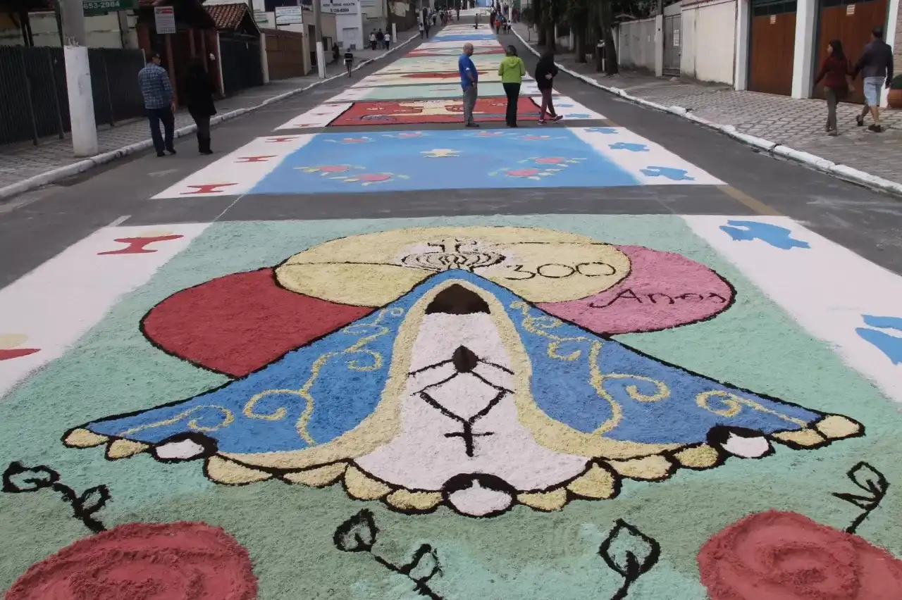 Corpus Christi no Vale do Paraíba: confira a programação de cinco cidades da região para a data