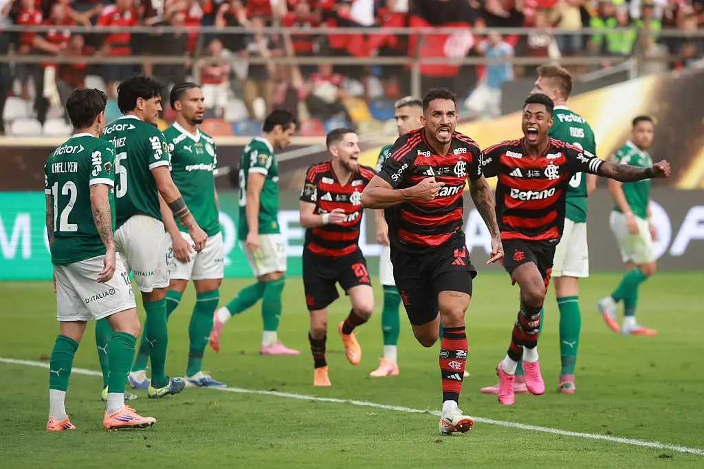 Flamengo vence o Palmeiras e conquista o tetracampeonato da Libertadores