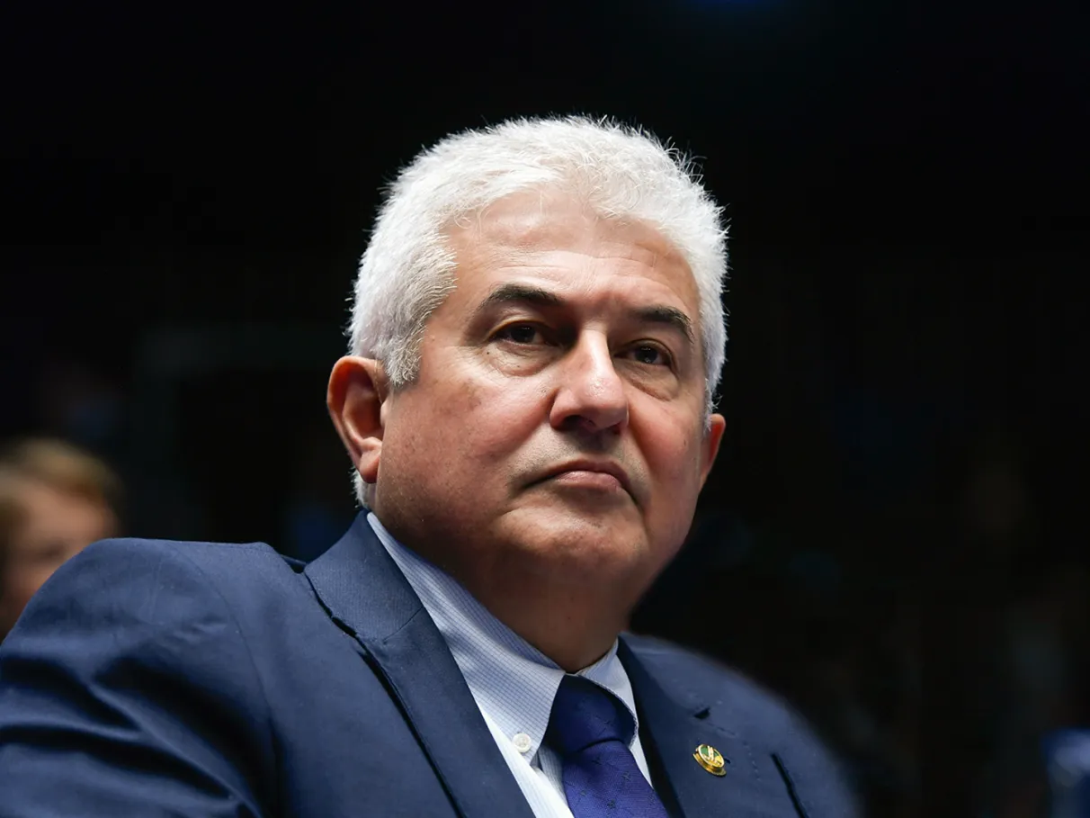 Senador Marcos Pontes faltou à votação que rejeitou Messias para o STF
