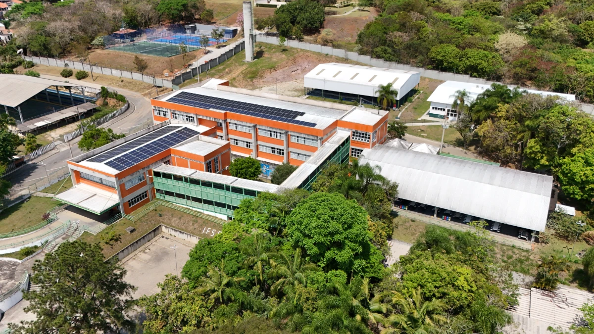 Escola pública de Jacareí lidera ranking do Enem 2025 no município