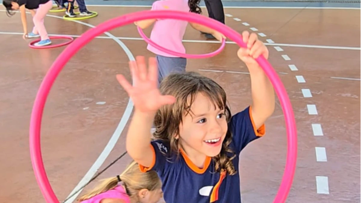 Brincar faz diferença? Veja o que dizem estudos sobre a infância