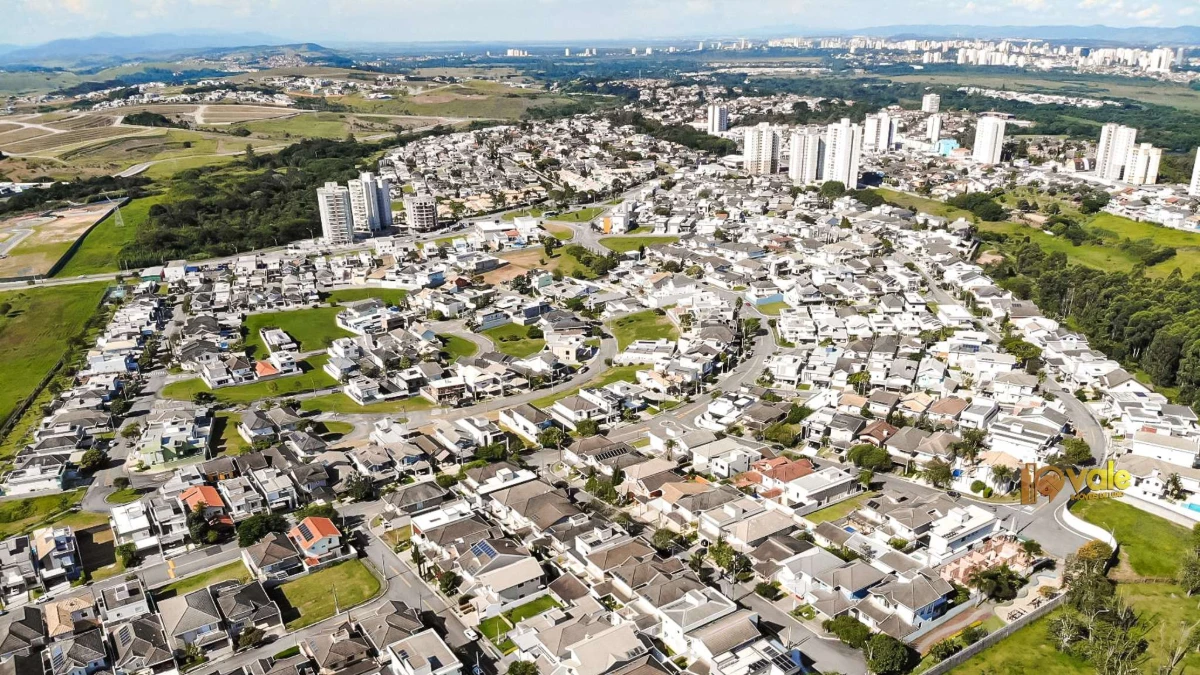 Polícia faz ação em bairro nobre de SJC e bloqueia bens ligados ao PCC