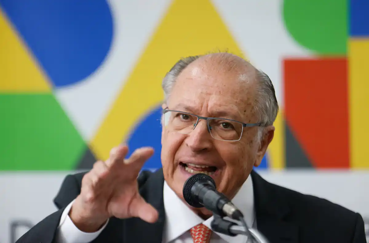 Alckmin é vaiado na abertura da Marcha dos Prefeitos em Brasília
