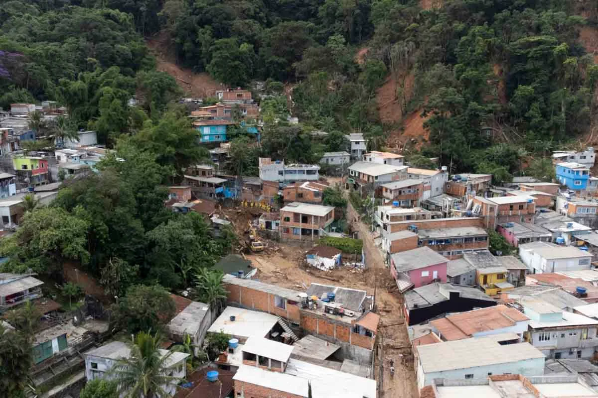 São Sebastião está em alerta de deslizamentos após fortes chuvas