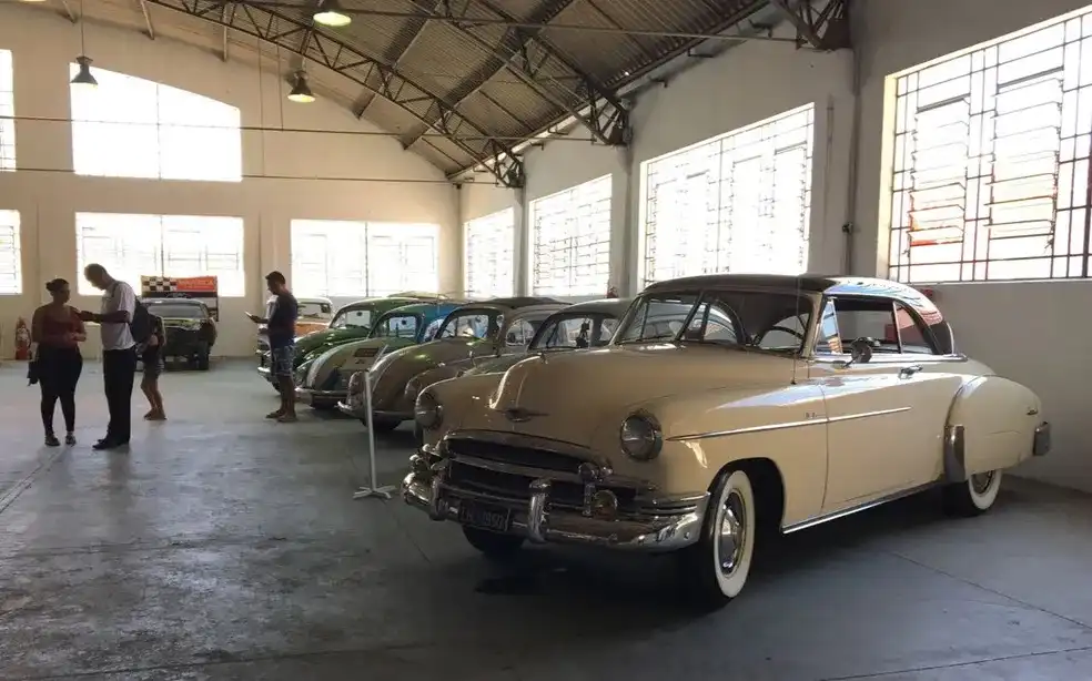 Museu Roberto Lee recebe programação especial de carro antigos neste domingo (3) em Caçapava