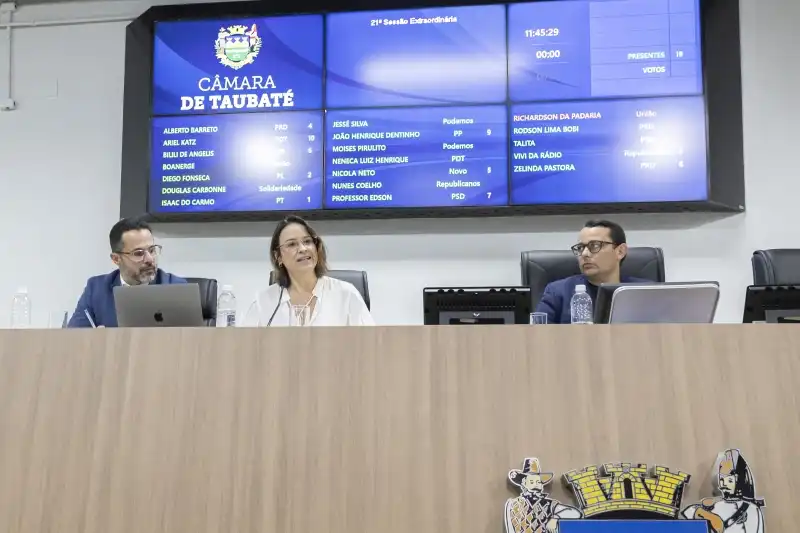 Câmara de Taubaté aprova Letícia Maria e Alexandre Paiva para a Reitoria da UNITAU