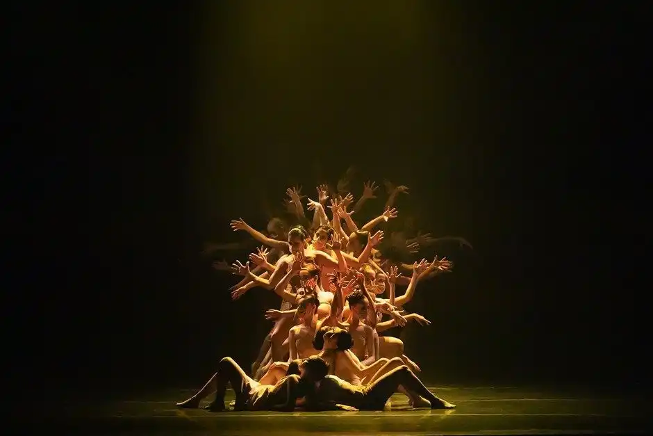 Cine Teatro apresenta espetáculo nesta sexta-feira (30)