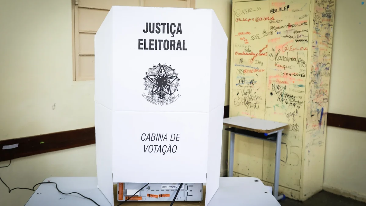 TSE muda locais de votação de milhares de seções para o segundo turno; veja como consultar