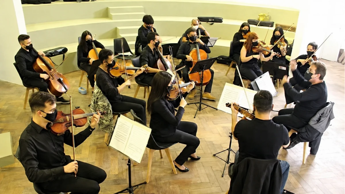 Concerto gratuito une clássicos do cinema e da Broadway em Jacareí, com orquestra formada por 38% de músicos PCD
