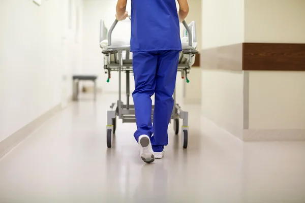 Senado aprova exame obrigatório para obtenção de registro médico no Brasil