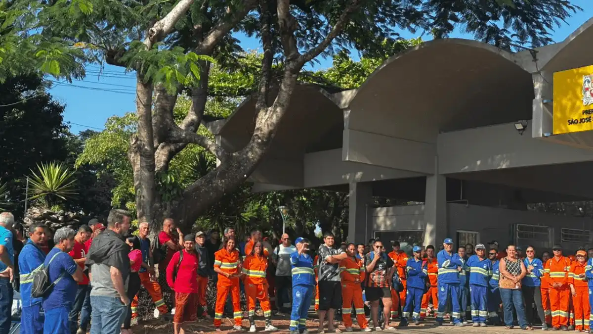 Trabalhadores da Urbam decidem retomar greve após fracasso em negociação com a empresa