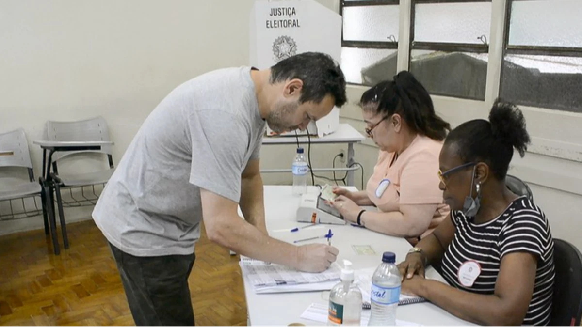 TRE-SP passa a convocar mesários pelo WhatsApp para as Eleições 2026 e alerta para golpes