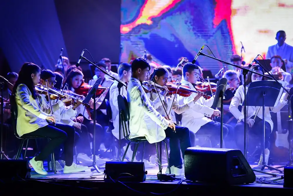 Juan Alba canta clássicos da Bossa Nova junto a Orquestra FLMA, em Campos do Jordão