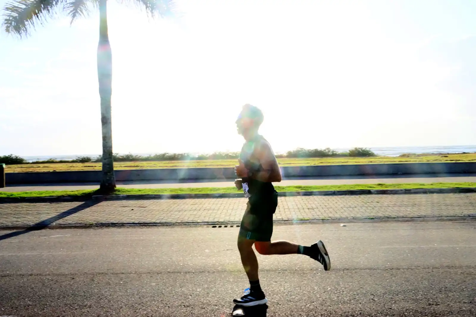 Caraguatatuba realiza 3ª edição da Virada Caraguatatubense de Corrida de Rua com provas de 5 km e 15 km no dia 31 de dezembro