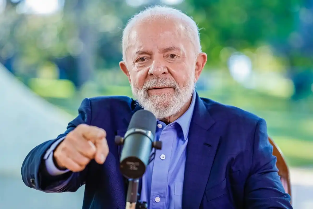 "Porque a menina é obrigada a ter um filho de um cara que estuprou ela?", diz Lula sobre PL do Aborto