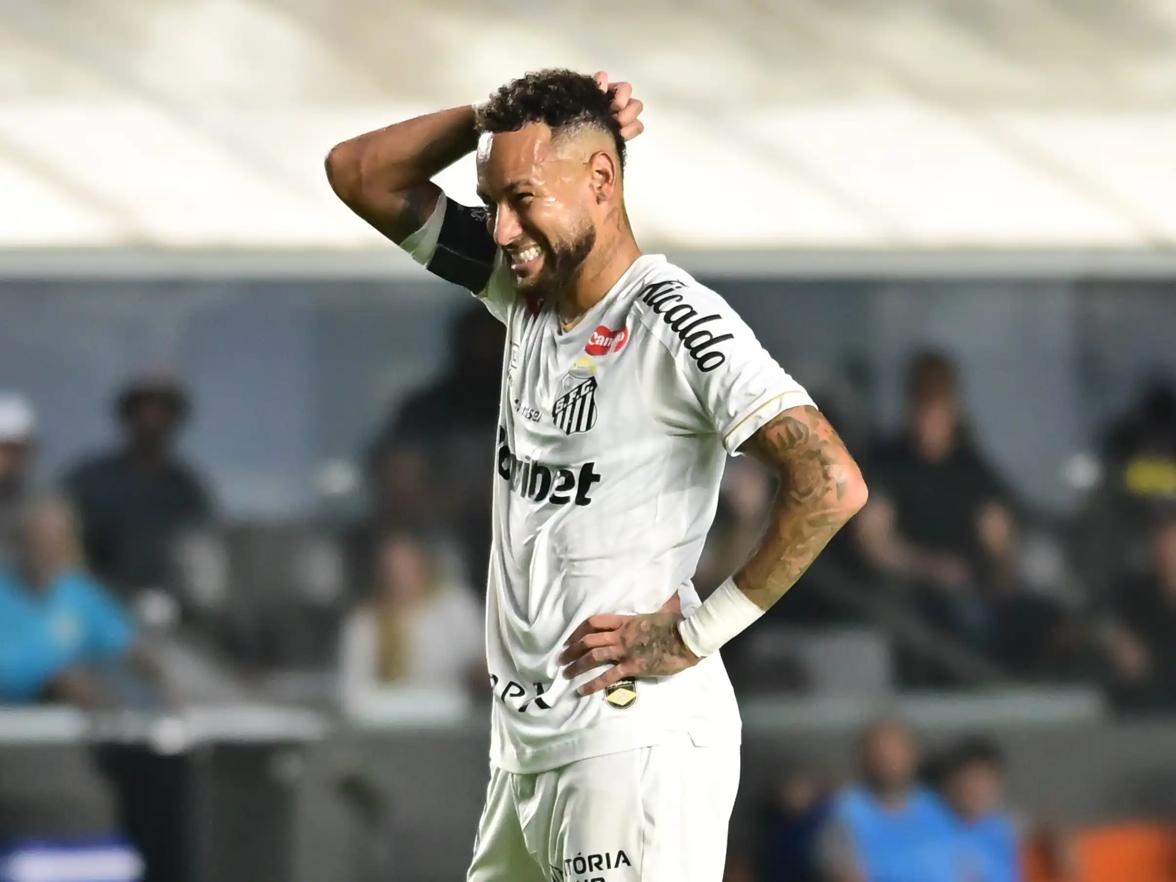 Lesão de Neymar é mais grave do que o Santos informou e CBF não descarta corte da Copa