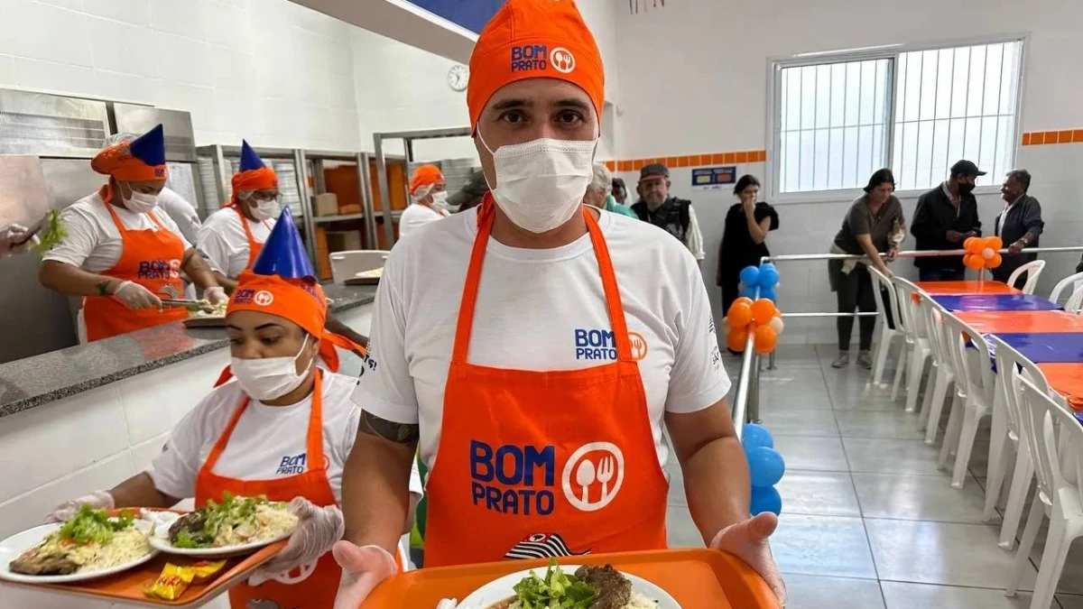Bom Prato de Jacareí completa 4 anos com mais de 2,2 milhões de refeições servidas