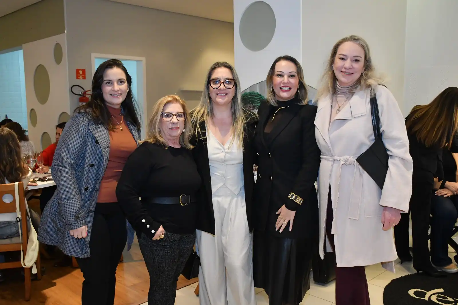 Dra Caroline promove evento para mulheres junto com médicas da Clínica Versalis