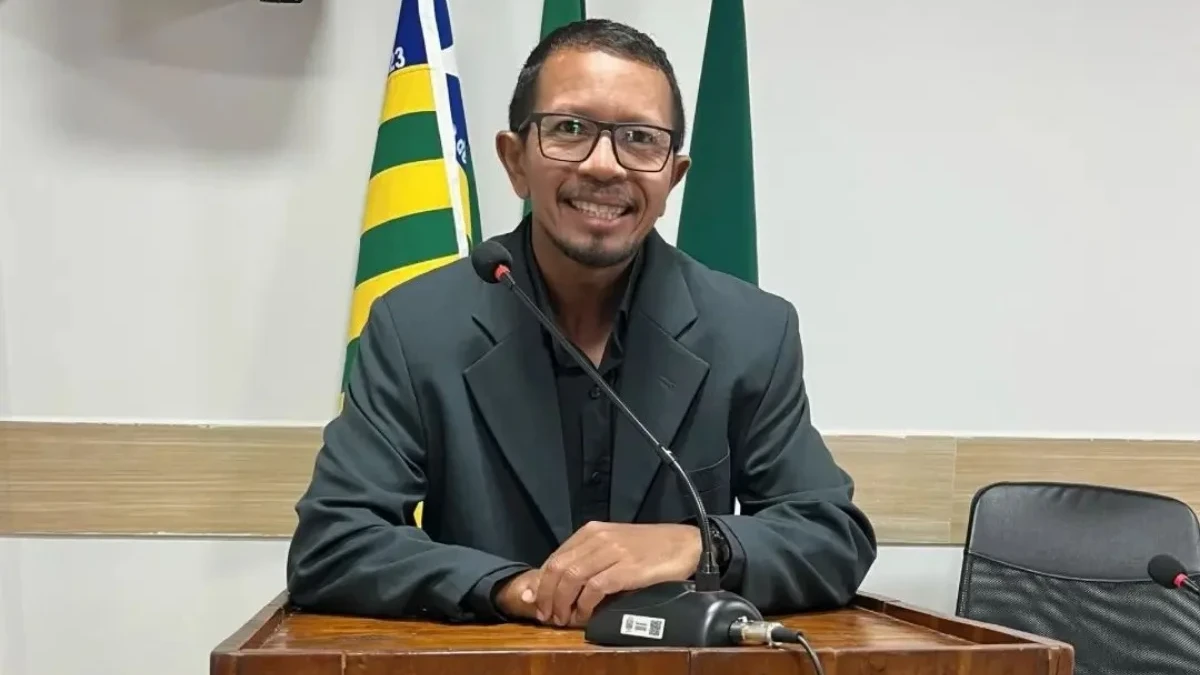Vereador do PT morre após sofrer mais de 2 mil picadas de abelhas