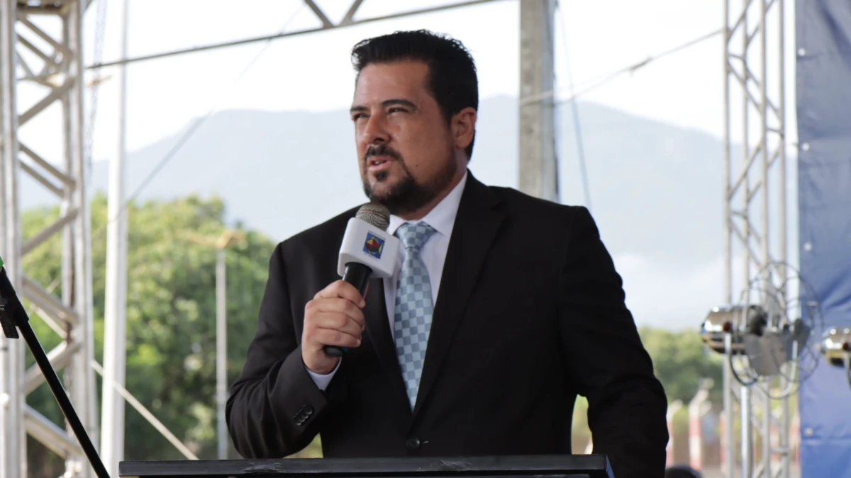 Felipe Augusto, ex-prefeito de São Sebastião, vira réu por suposto desvio de munições da GCM