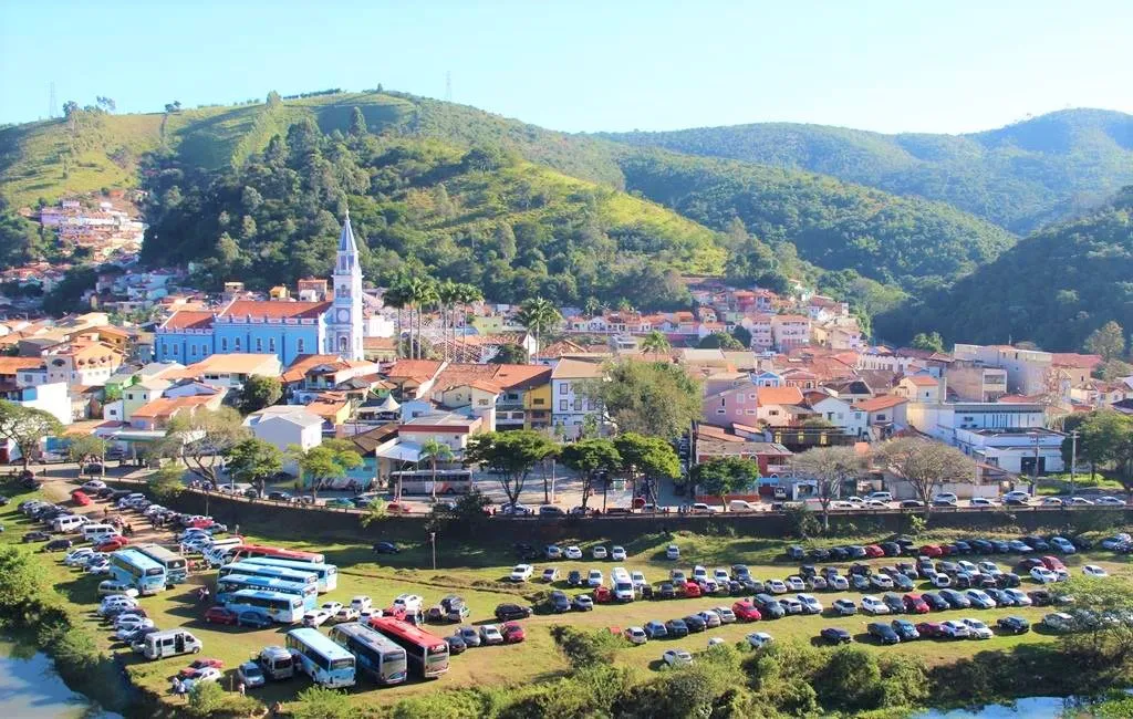 Prefeita de Paraibuna veta acesso de cidadãos às câmeras de monitoramento e vereadores concordam
