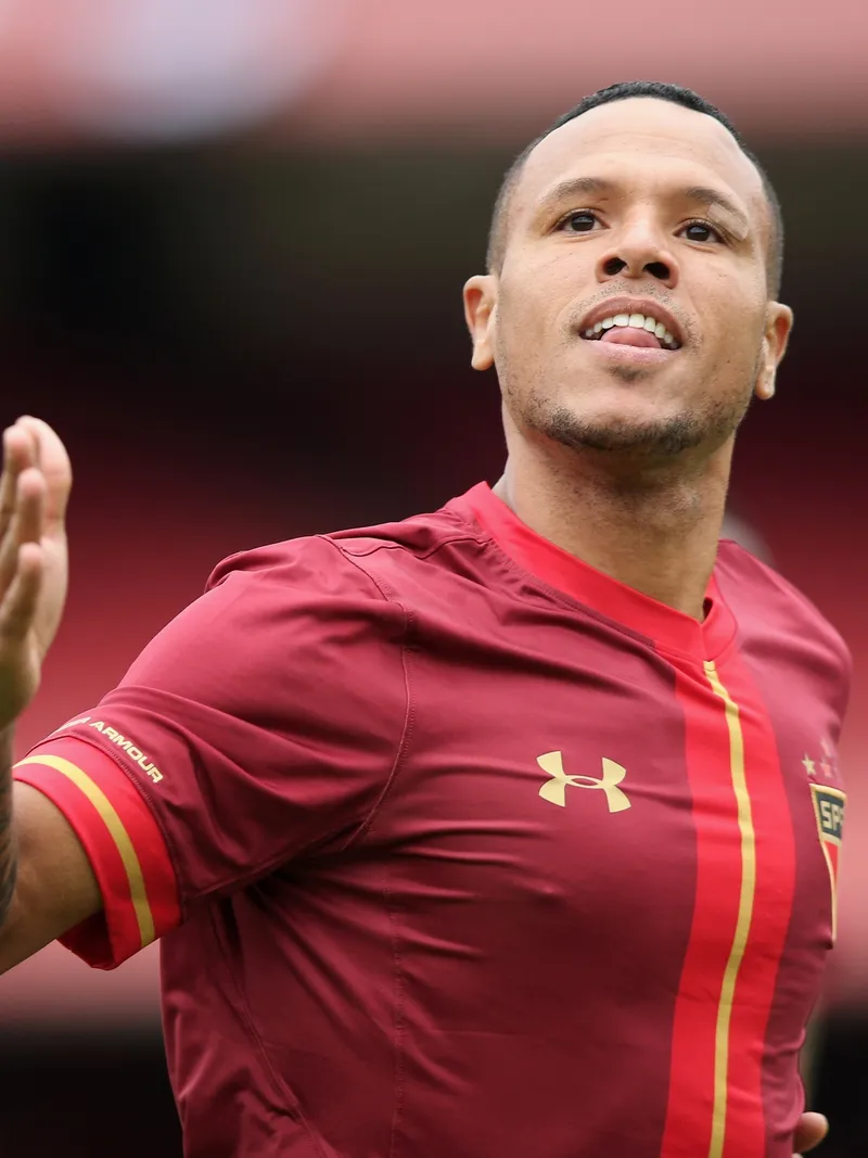 luis fabiano.jpg