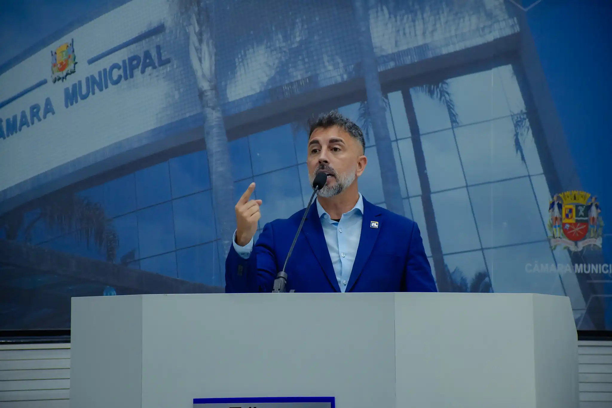 Vereador Senna propõe ações de proteção contra vício em jogos após aprovação da Loteria Municipal
