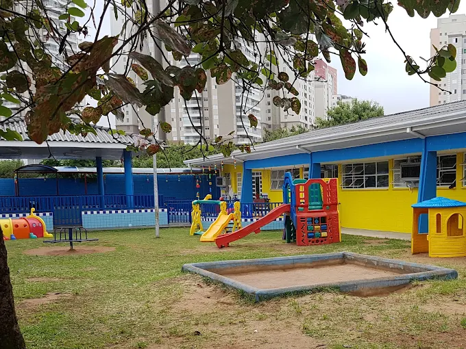 Pais denunciam sujeira, desorganização e divisão de alunos entre “princesas” e “babacas” em creche de São José dos Campos