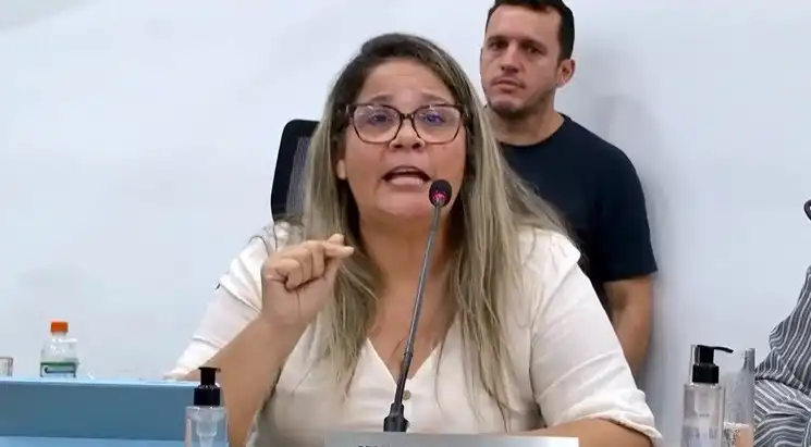 Vereadora relata denúncia de fezes de roedores em pão servido em creche de Ubatuba