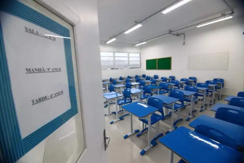 Novo piso salarial de professores custará R$22 milhões por ano em São José