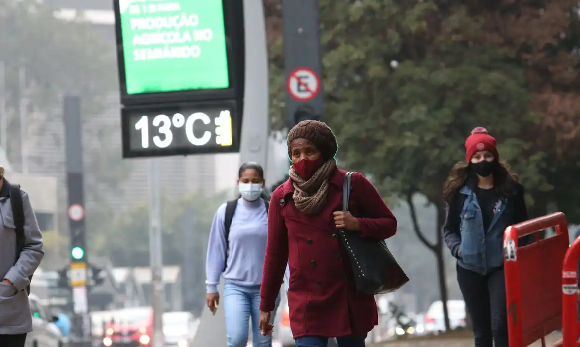 Vale do Paraíba registrou algumas das menores temperaturas do Estado de São Paulo neste domingo (28)