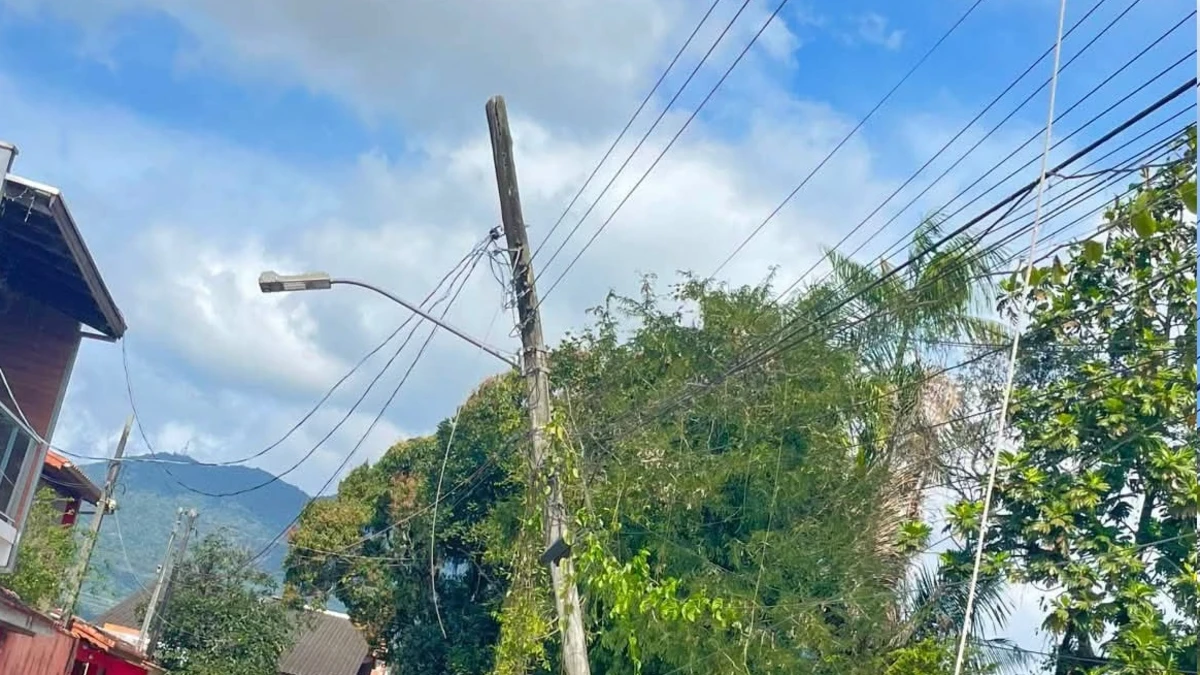 Rajada de ventos gera quase 380 ocorrências e afeta energia no Litoral
