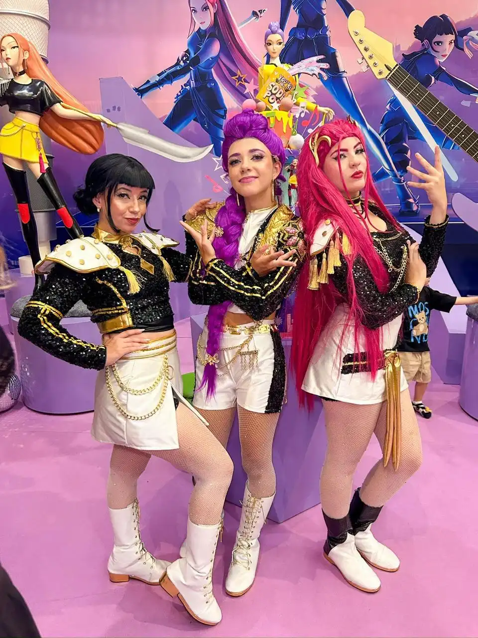 Peça “Guerreiras do K-POP" é atração gratuita em shopping de São José