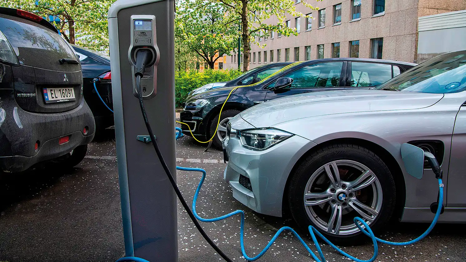 Vale e região têm aumento de 137% nas vendas de carros elétricos em 2026