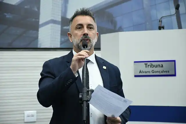 Vereador Senna defende participação do Legislativo no Conselho da AFAC para ampliar transparência e representatividade