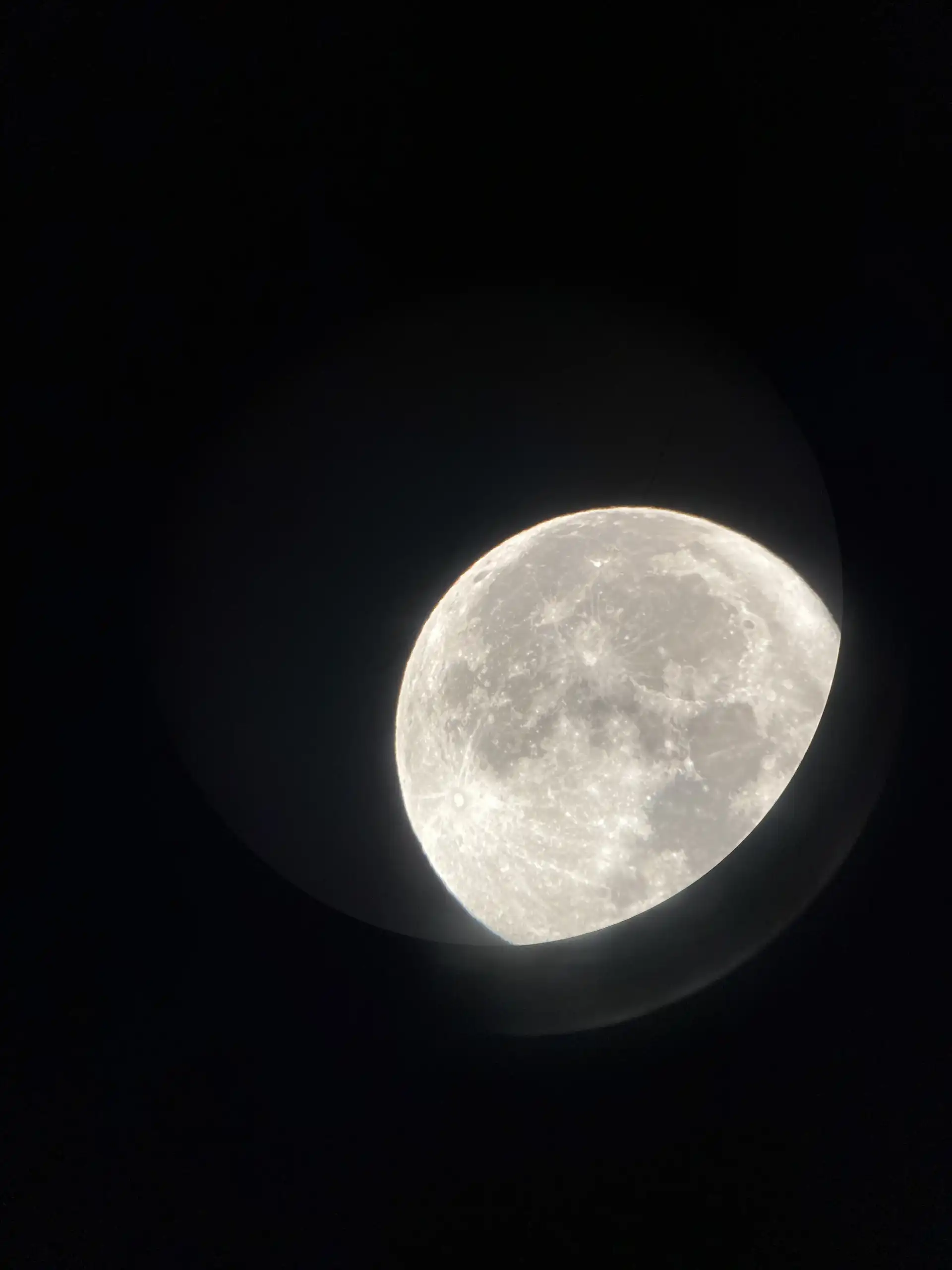 Conheça 2 locais gratuitos para ver a Superlua no mês de agosto em São José