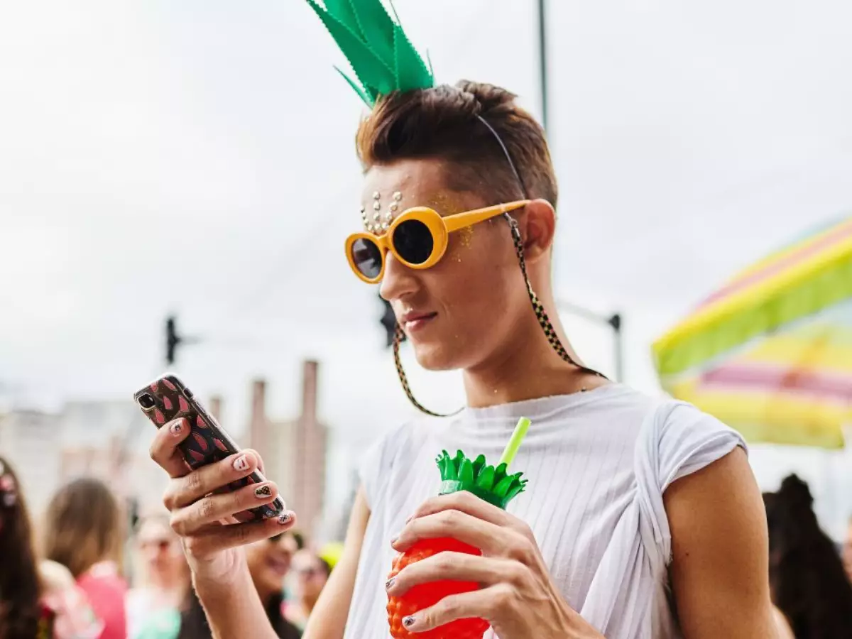 Veja cuidados para evitar acidentes, golpes e prejuízos durante a folia 