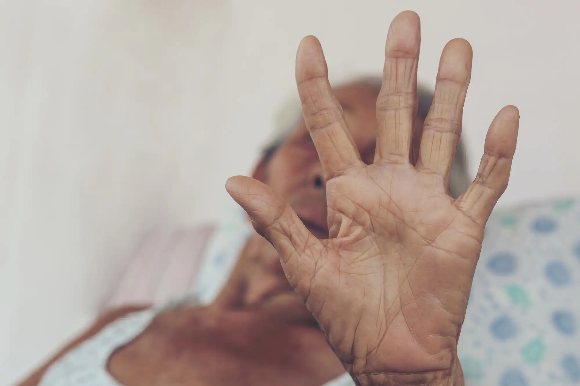 Violência contra idosos supera 8 mil casos no Vale do Paraíba em cinco meses