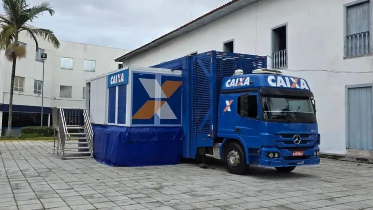 Caminhão da Caixa oferece negociação de dívidas no centro de São José
