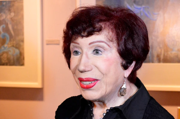 Morre, aos 99 anos, a atriz e comediante Berta Loran