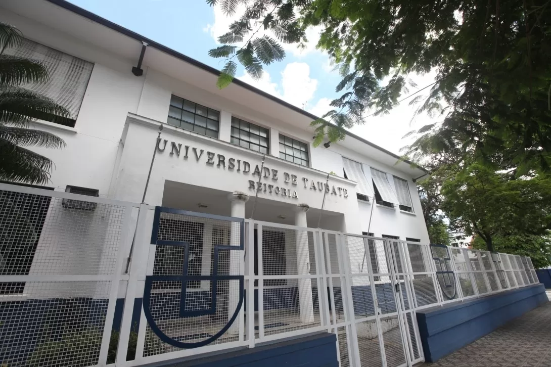 STF suspende novas matrículas em universidades municipais fora da cidade de origem