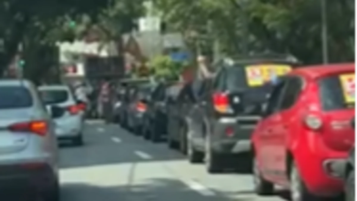 Possível carreata a favor de Lula é registrada no centro de São José