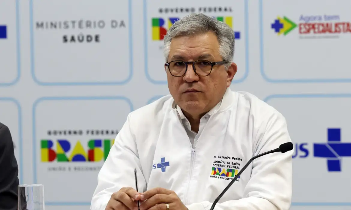 EUA cancelam visto de esposa e filha de Ministro da Saúde, de 10 anos, em nova decisão contra envolvidos no Mais Médicos